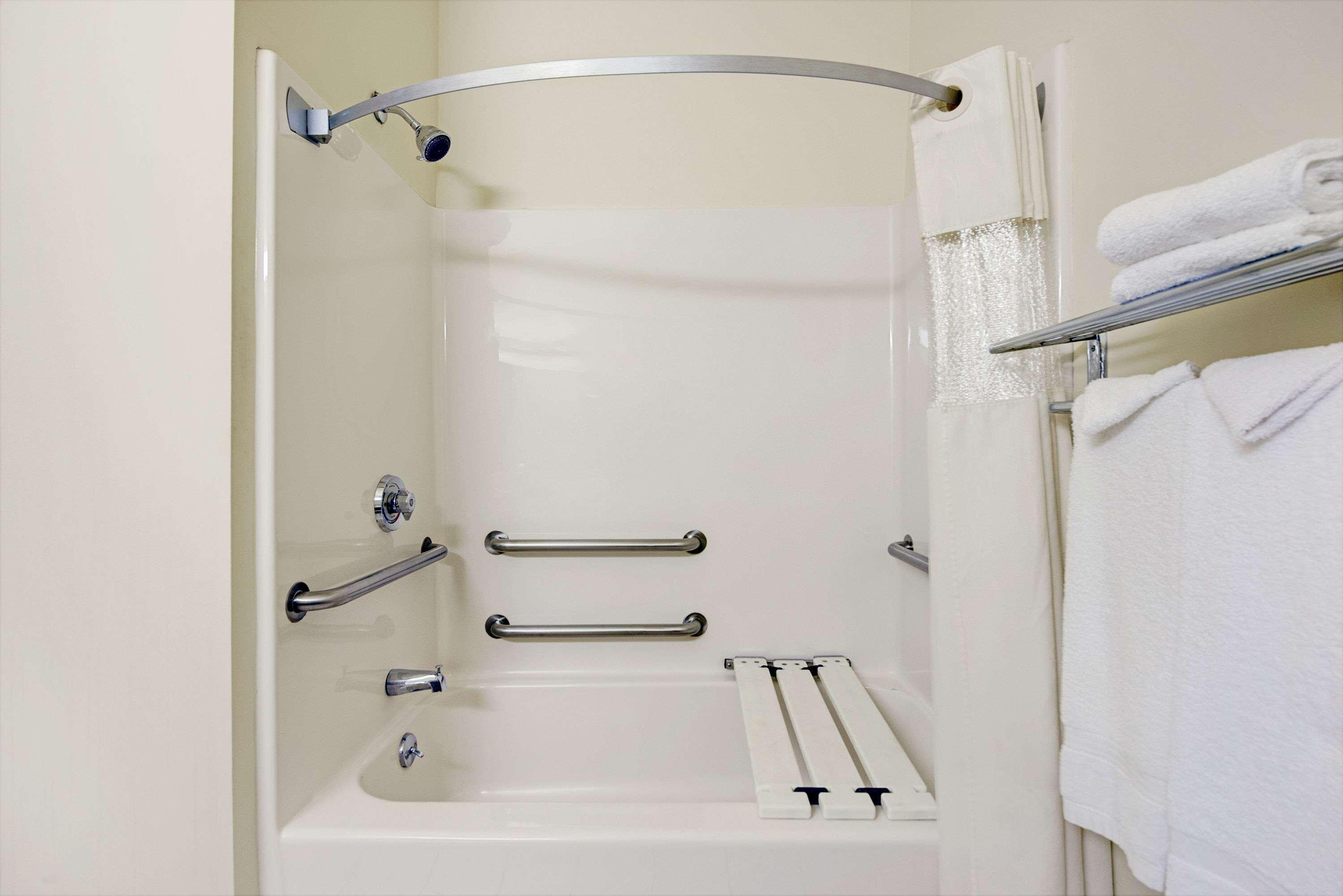 Travelodge By Wyndham St. Louis Berkeley Εξωτερικό φωτογραφία