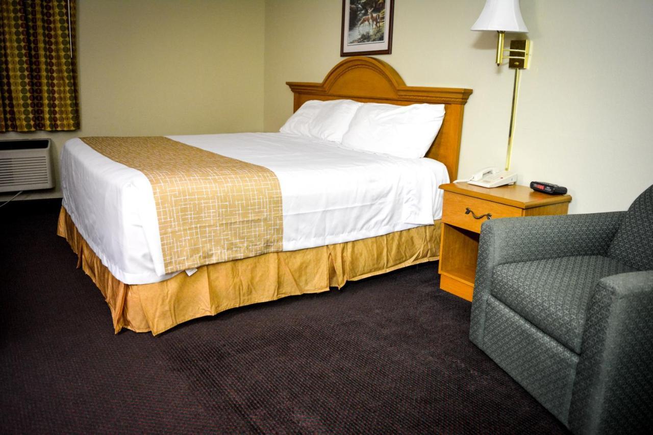 Travelodge By Wyndham St. Louis Berkeley Εξωτερικό φωτογραφία
