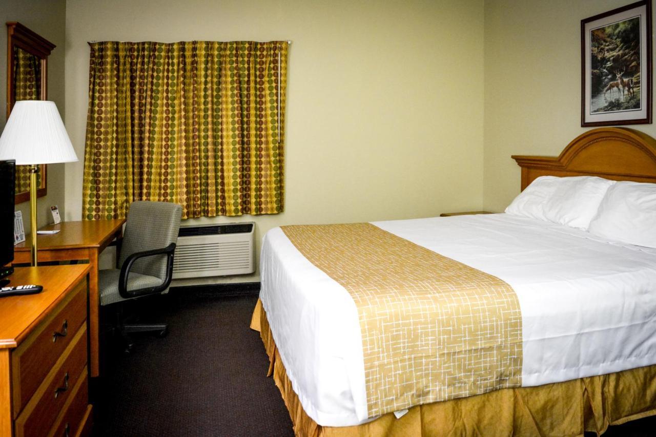 Travelodge By Wyndham St. Louis Berkeley Εξωτερικό φωτογραφία