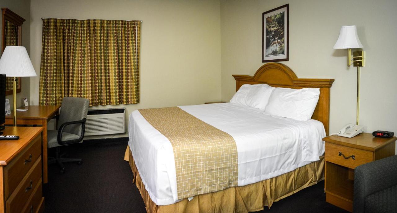 Travelodge By Wyndham St. Louis Berkeley Εξωτερικό φωτογραφία